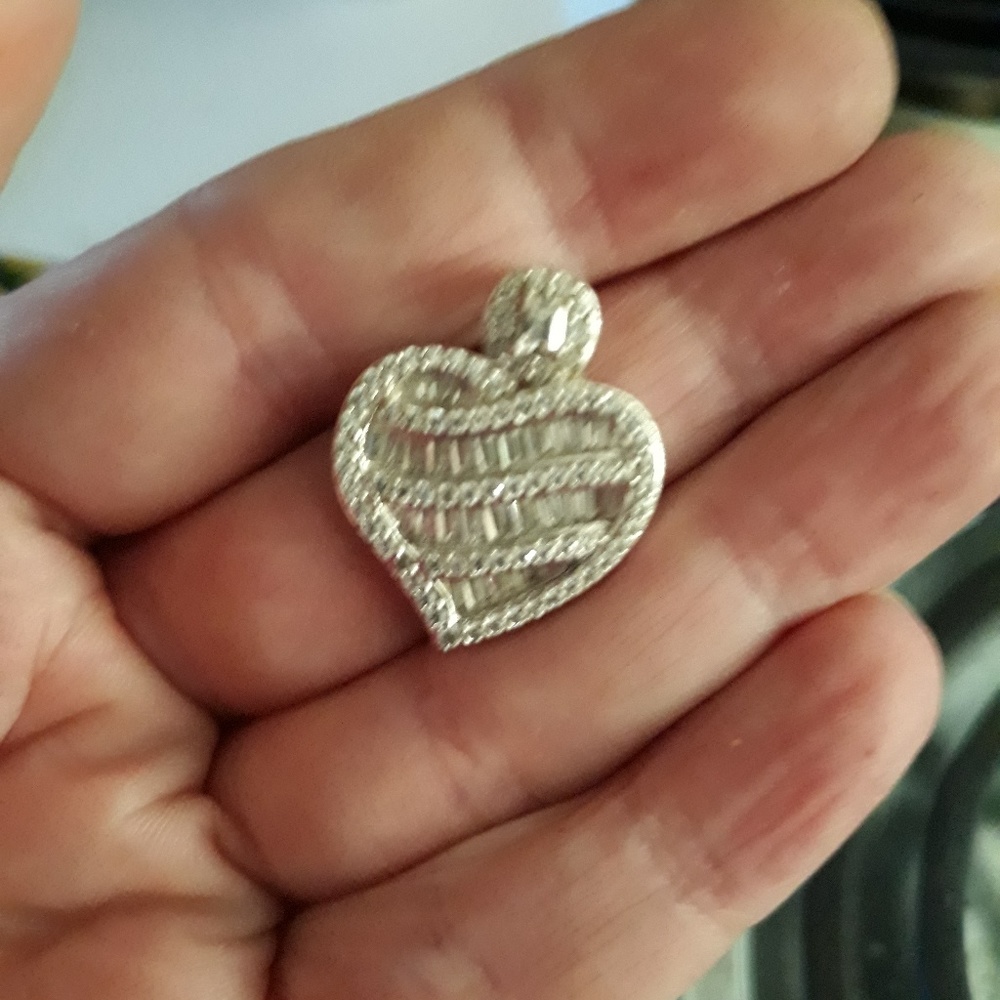 VANNA K STERLING SILVER  HEART PENDANT